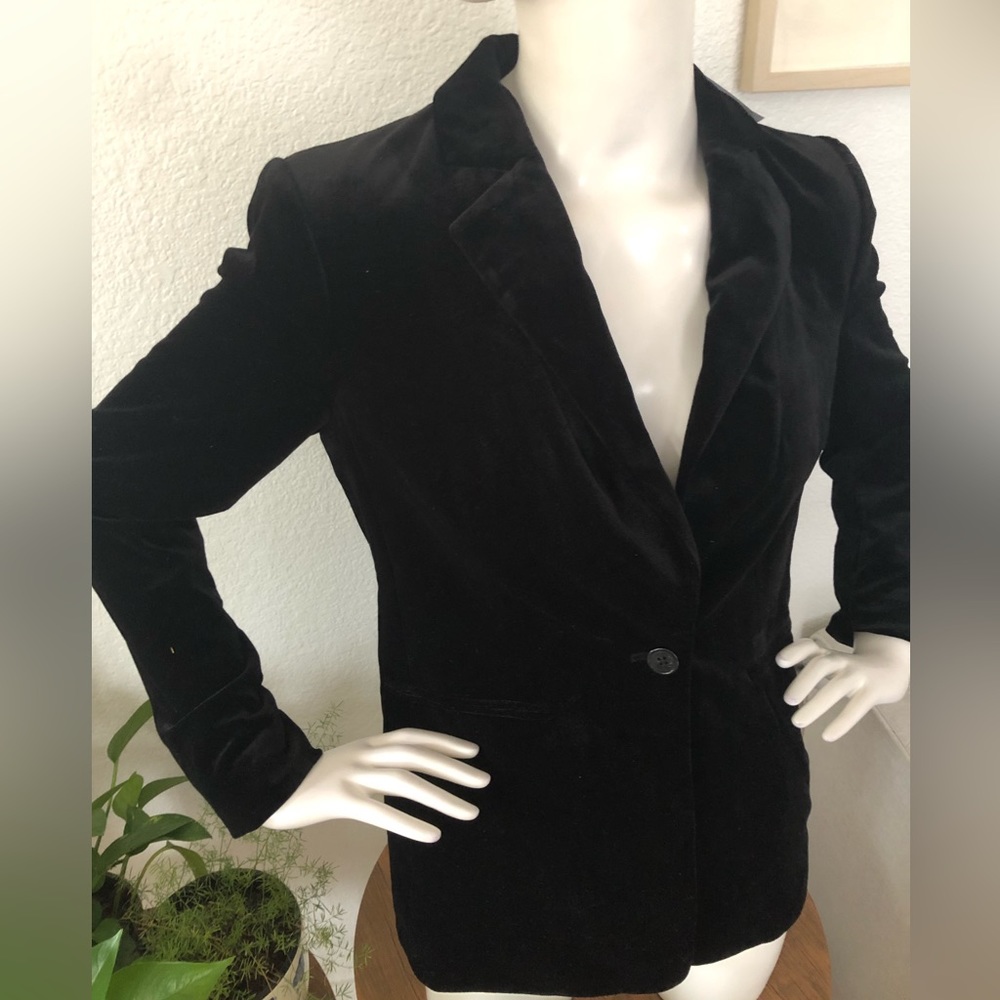 New NWT Calvin Klein Womens Velvet Blazer Size 2 Black